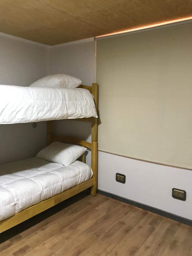 ויה סרו קסטיו Hostel Basecamp Cerro Castillo מראה חיצוני תמונה